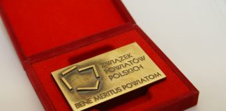 Odznaczenie Bene Meritus od Związku Powiatów Polskich