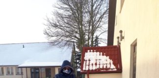 Powiat zakupił pojemniki do zbierania nakrętek!
