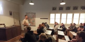 Uczniowie z Powiatu Świeckiego poznają Polskę…